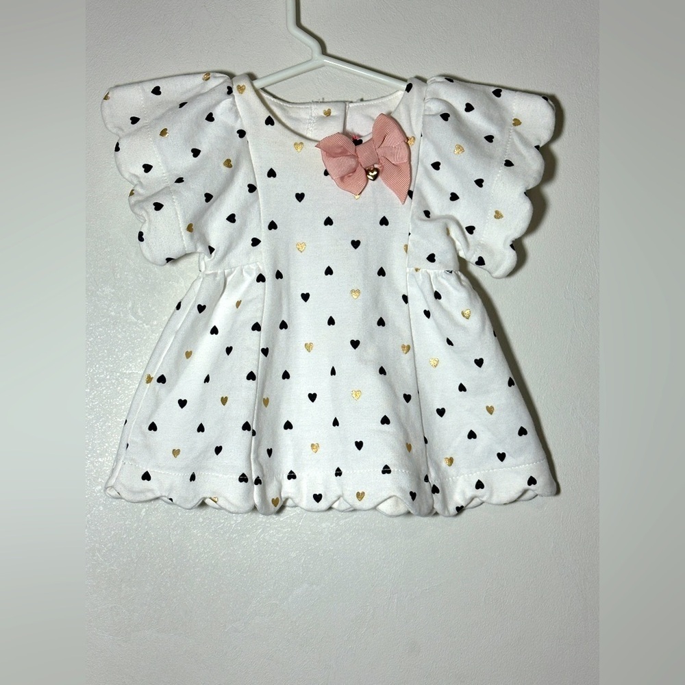Isaac Mizrahi White Dress with Heart Pattern and Pink Bow Size 0-3 months